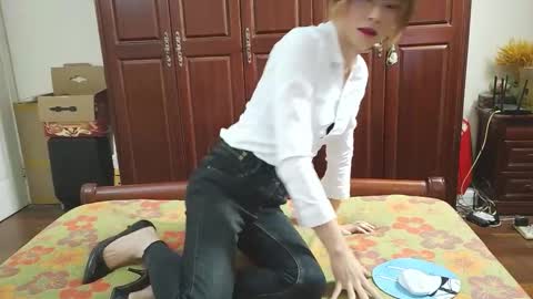 Sissy Ada online show from November 5, 1:44 pm