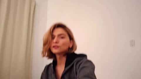 Vi online show from February 7, 1:06 pm