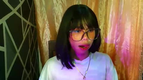 sluttypatotie online show from February 7, 4:35 pm