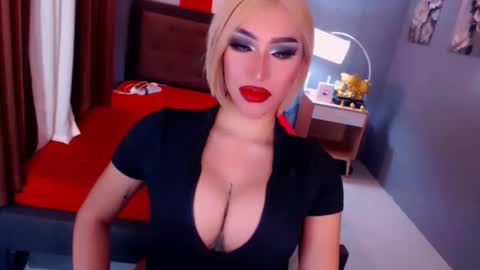 smasherqueen online show from May 6, 12:33 pm