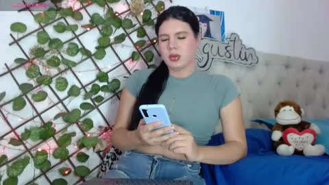sofia online show from May 17, 6:07 pm