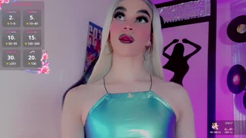 Snapshot of sophie_miaa chatting on October 24, 11:26 am sophie_miaa online show from October 24, 11:26 am