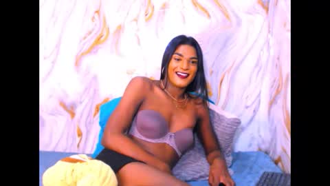 spicybarbie4u online show from April 2, 6:17 pm