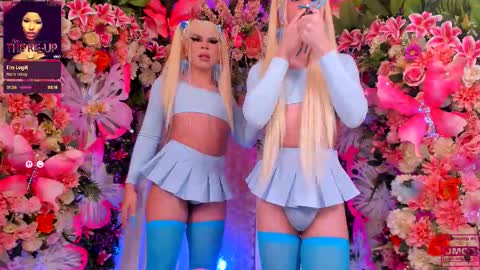 Snapshot of spicysluts chatting on October 19, 3:32 am  Alison  Sharon  online show from October 19, 3:32 am