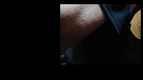 bri and mags fun room online show from November 17, 1:11 pm