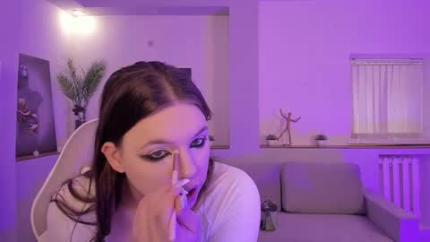 Madison GMT2 4AM-10AM Mon Tue Wed  Sat Sun online show from February 15, 3:02 am