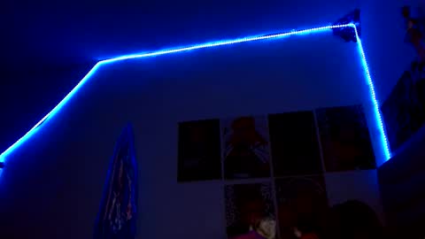      online show from December 17, 5:51 pm