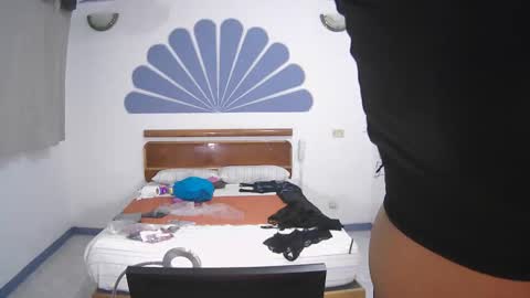starvingbps online show from February 17, 4:53 am