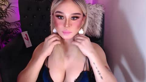 CARMINA online show from December 12, 12:38 am