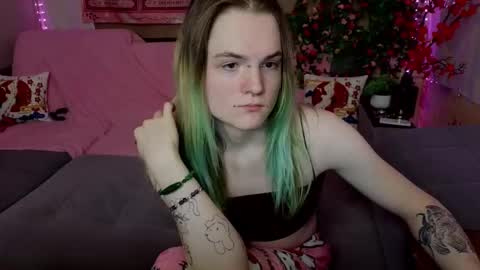 Haeyang  Torry online show from February 25, 10:25 pm