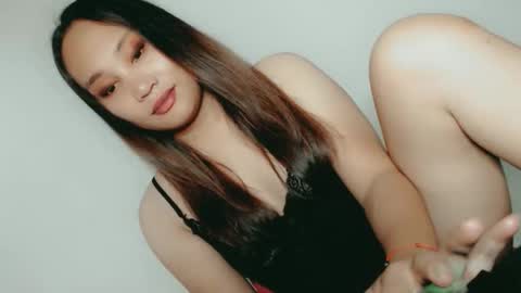 SWEET LOVE online show from May 1, 2:38 am