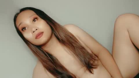SWEET LOVE online show from May 10, 2:00 pm