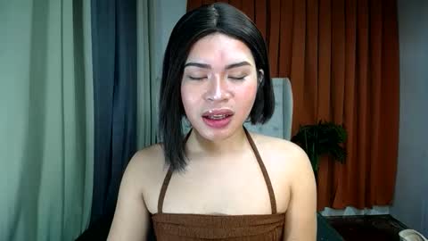 sweet_trexie online show from April 20, 10:00 pm