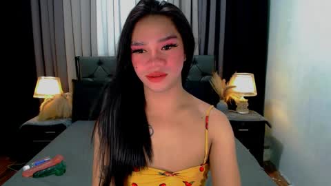 bea takashi  online show from March 28, 9:11 am