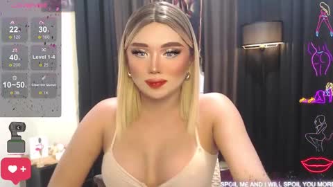 Snapshot of sweetbella118 chatting on January 16, 8:43 am bella online show from January 16, 8:43 am