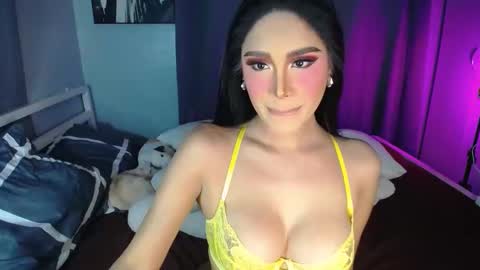Queen ARIANA online show from December 20, 6:13 pm