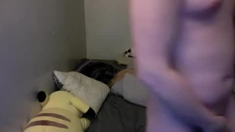 sweetskylarxo online show from December 19, 5:45 am