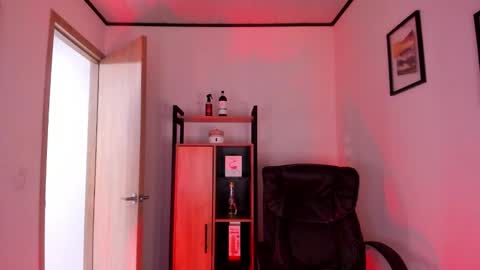 sweett_lust online show from February 20, 6:19 am