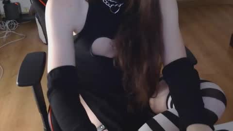 sylvorine online show from May 19, 6:58 pm