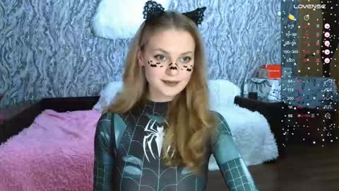 Im Taya  online show from October 31, 9:34 pm