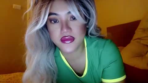 Lena online show from December 12, 3:16 pm