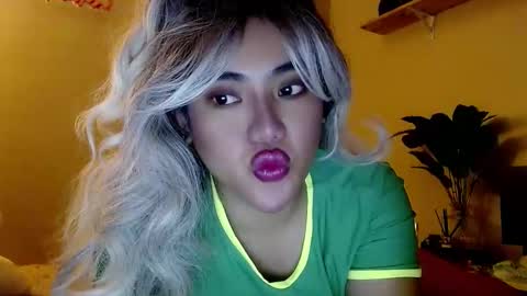 Lena online show from December 27, 10:01 am