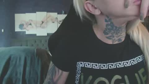 tatuada_safada online show from March 3, 4:08 am