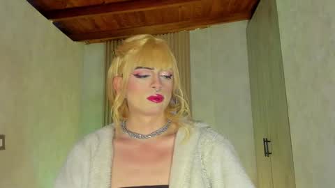 Kei online show from January 11, 11:28 am