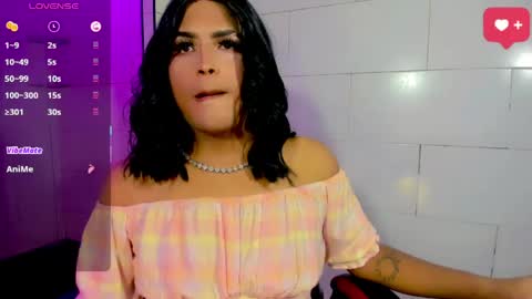 taylor__smith_ online show from May 1, 3:44 am