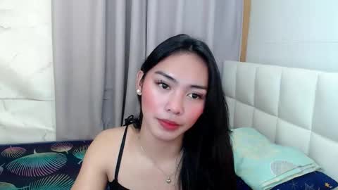 YOGIRL MAXINE online show from May 24, 3:53 pm