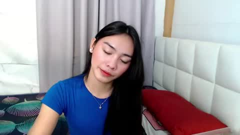 YOGIRL MAXINE online show from June 12, 1:32 pm