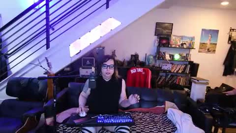 tonyatorch online show from May 19, 8:43 am