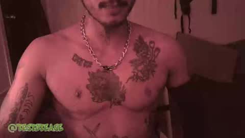 Snapshot of testotease chatting on September 21, 3:45 am Milo online show from September 21, 3:45 am