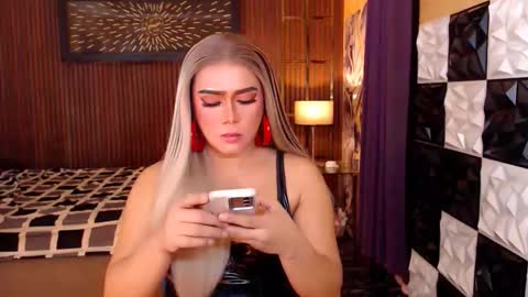 Paula online show from March 18, 8:57 am