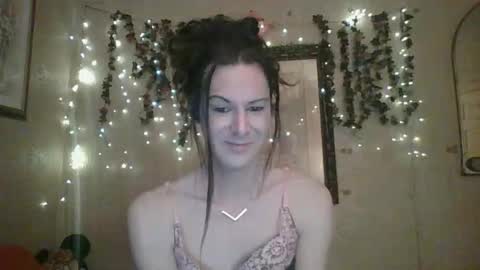 sillymillie0 online show from February 5, 2:38 am