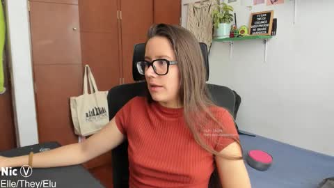 Nicole   TheyElleElu online show from November 14, 2:47 pm