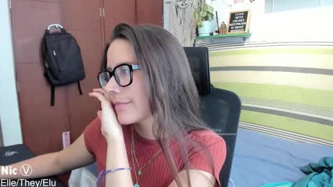 Nicole   TheyElleElu online show from February 13, 9:00 pm