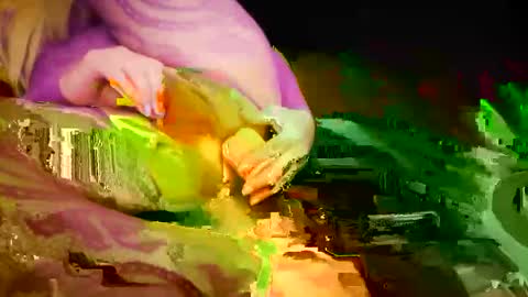 tiffiegurlie online show from December 14, 12:16 am