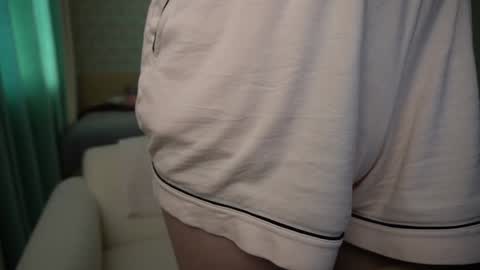 Snapshot of torinova chatting on January 16, 3:34 am         online show from January 16, 3:34 am