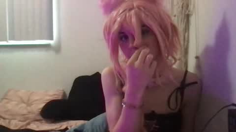 toxiicnekoo online show from November 18, 7:36 pm