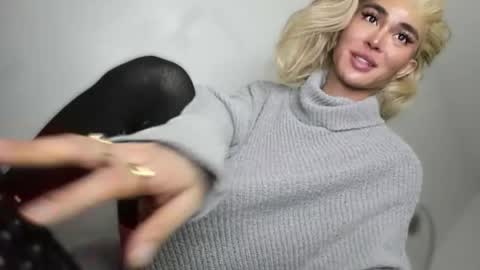 ALMIGHTY GODDESS VALENTINA online show from April 14, 10:59 pm