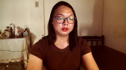 Snapshot of trishakera chatting on October 21, 3:31 am trisha online show from October 21, 3:31 am