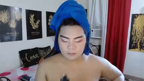 Snapshot of tsbrianabankhugecock chatting on November 2, 7:06 am brianna online show from November 2, 7:06 am