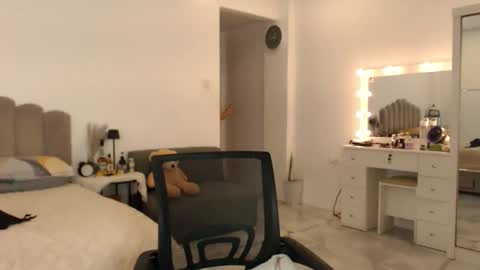  Love Marie  online show from May 30, 4:43 am
