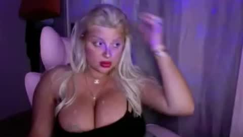 xTinnaaaaa online show from June 21, 3:09 am
