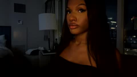 tsvouge online show from May 18, 4:01 am