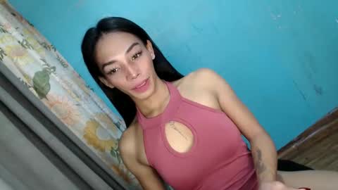 Snapshot of uncut_queen chatting on October 24, 3:00 am LOVELY JANE online show from October 24, 3:00 am