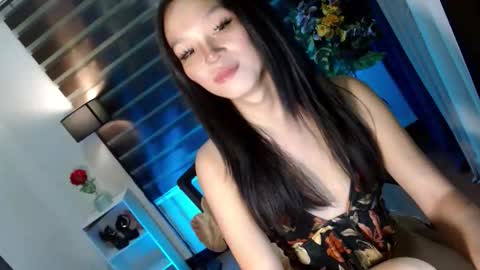 Saina Gonzales online show from October 3, 9:53 am