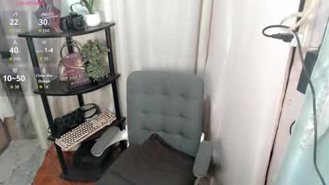 urasian_prettyheart online show from May 2, 6:02 pm