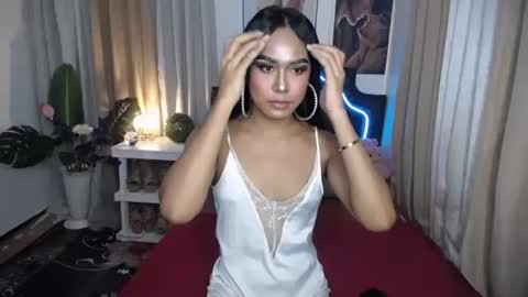 Snapshot of urasians_cummer chatting on January 29, 10:05 am Pau online show from January 29, 10:05 am